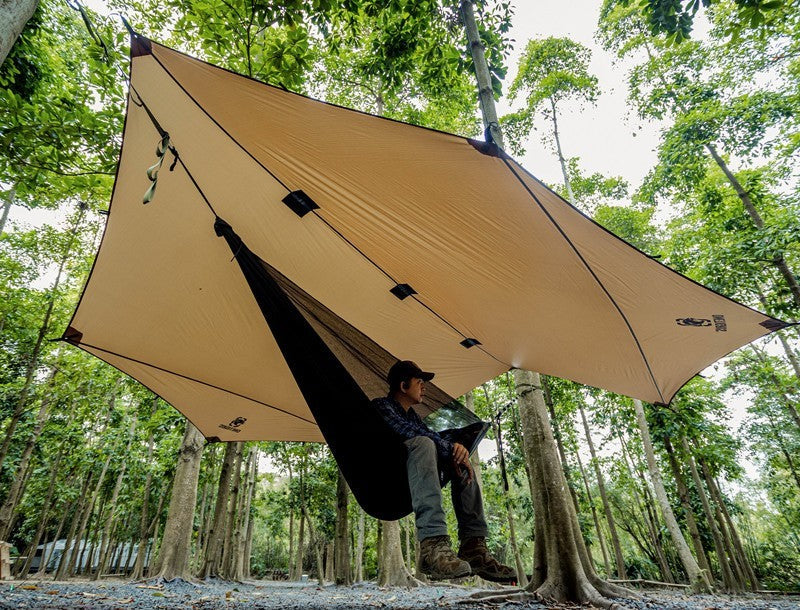 Waterproof Sunshade Awning for Camping and Barbecue